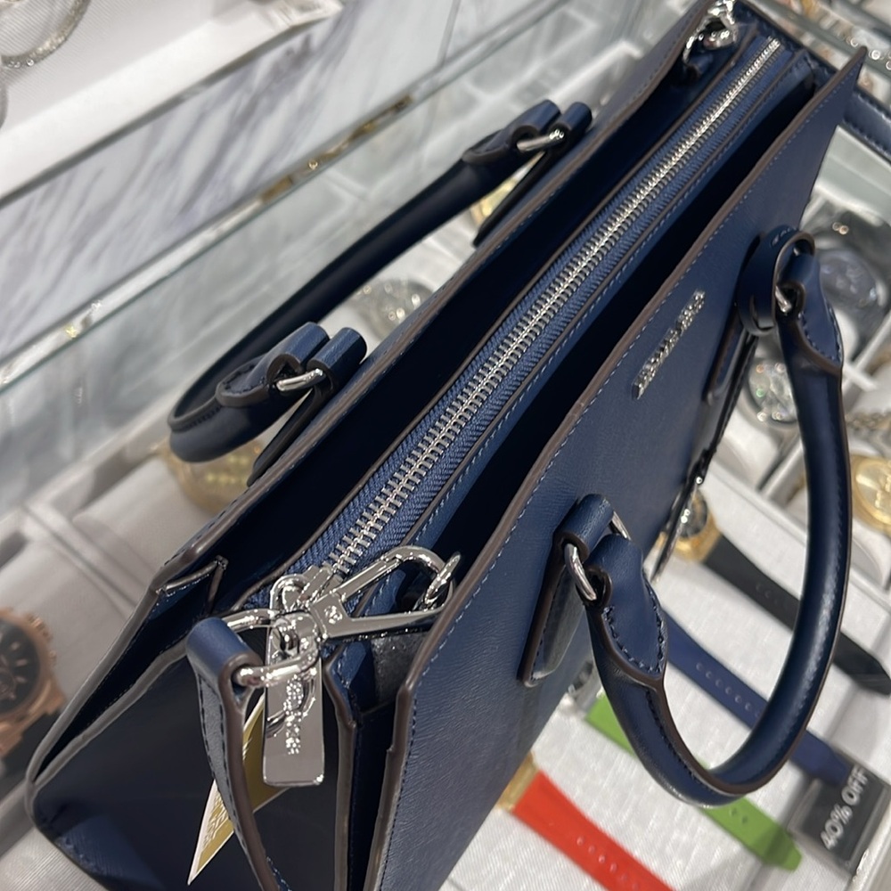 Michael Kors Sheila Medium Center Zip Satchel Crossbody Bag
Navy 
NWT - Picture 5 of 16